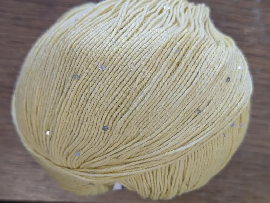 Farfalla 102  Lemon Yellow