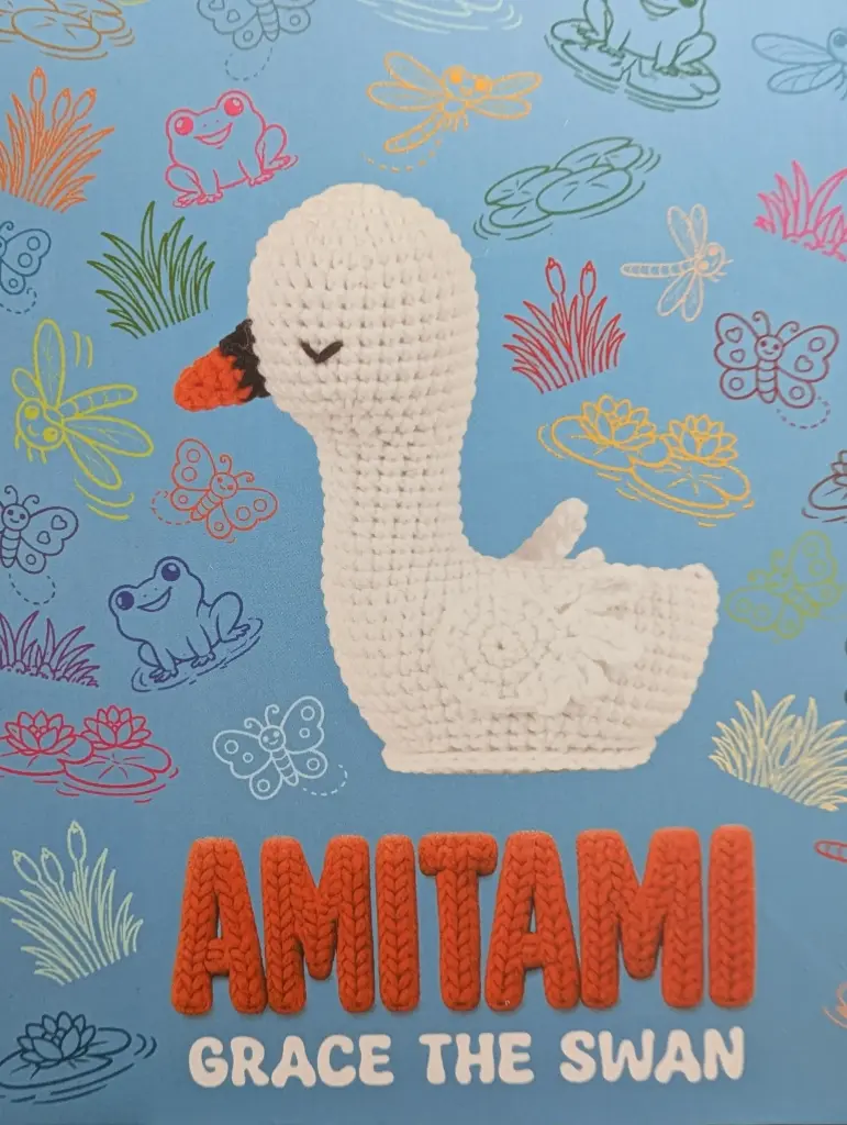 Amitami Grace the Swan